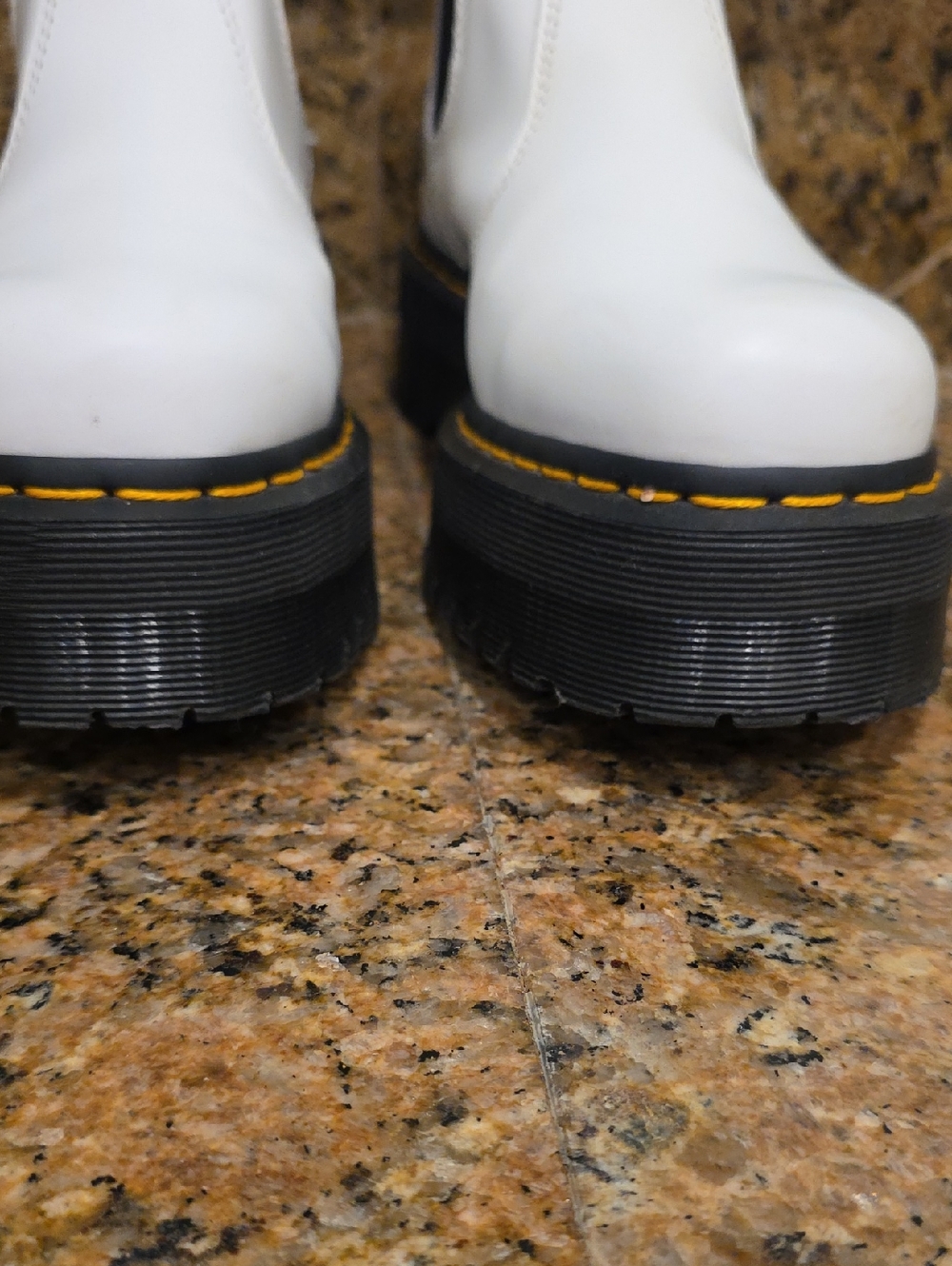 Dr. Martens Platform Chelsea Boots - M8/L9 - Picture 2 of 12